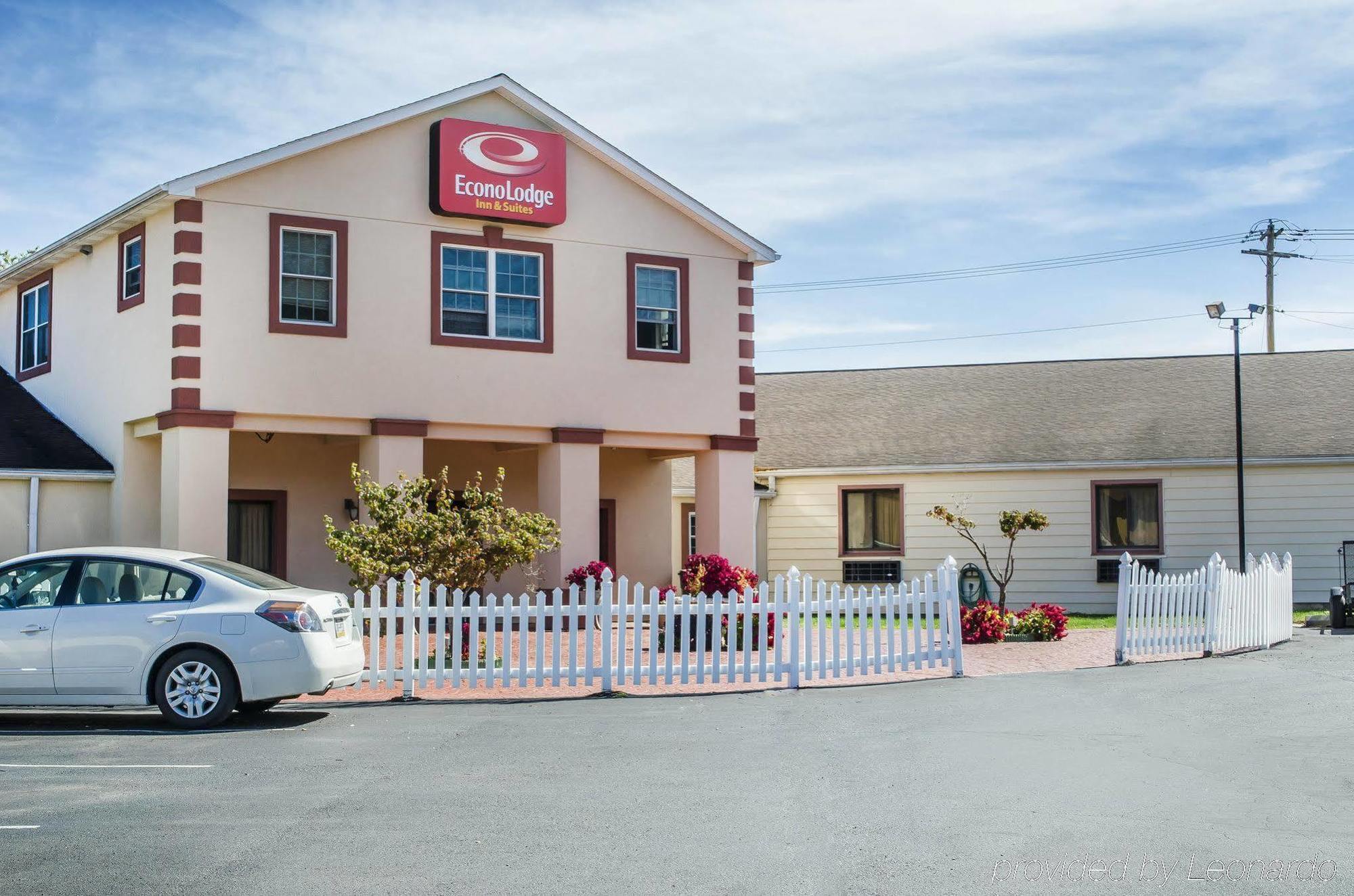 Econo Lodge Inn & Suites Denver Eksteriør billede