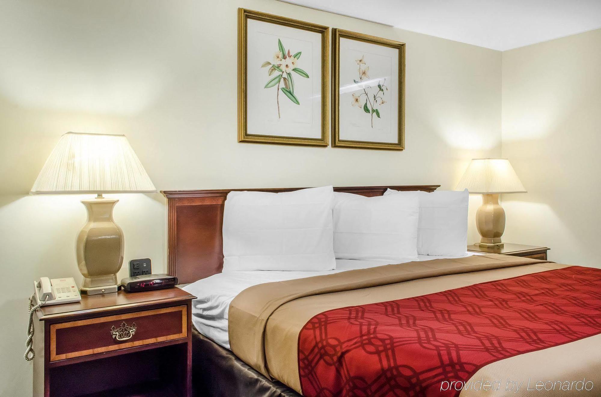 Econo Lodge Inn & Suites Denver Eksteriør billede