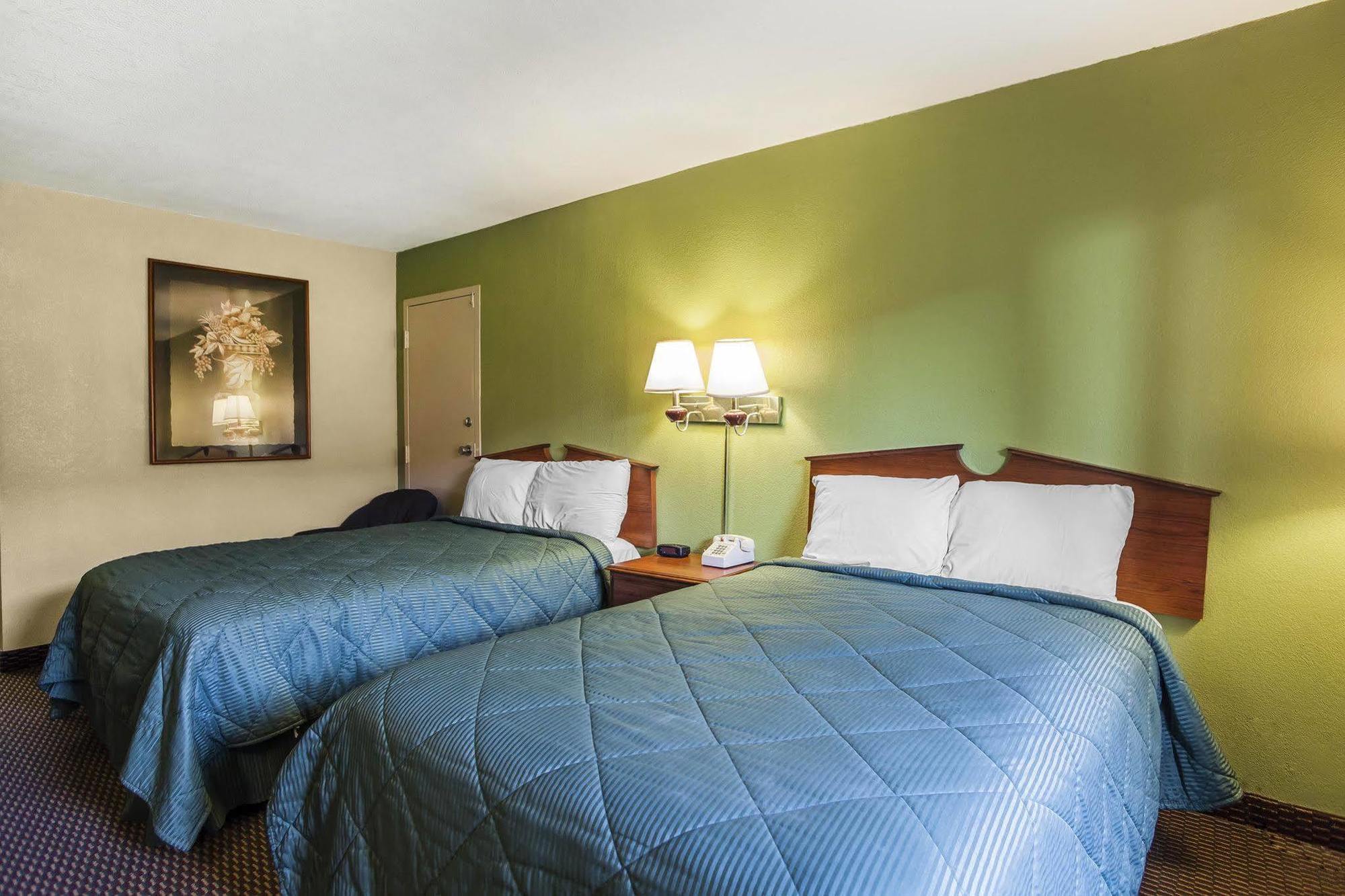 Econo Lodge Inn & Suites Denver Eksteriør billede